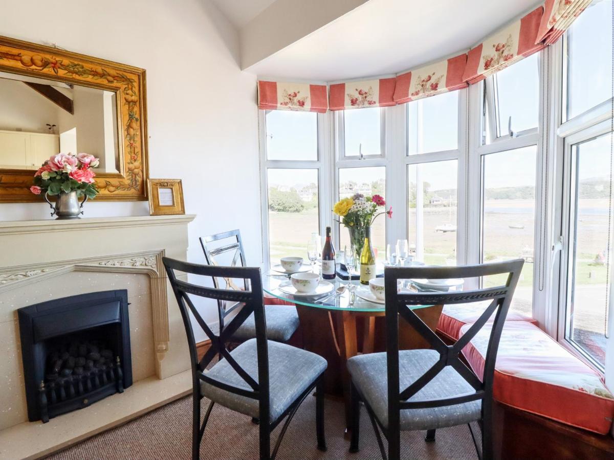 Bay View Apartment Porthmadog Buitenkant foto