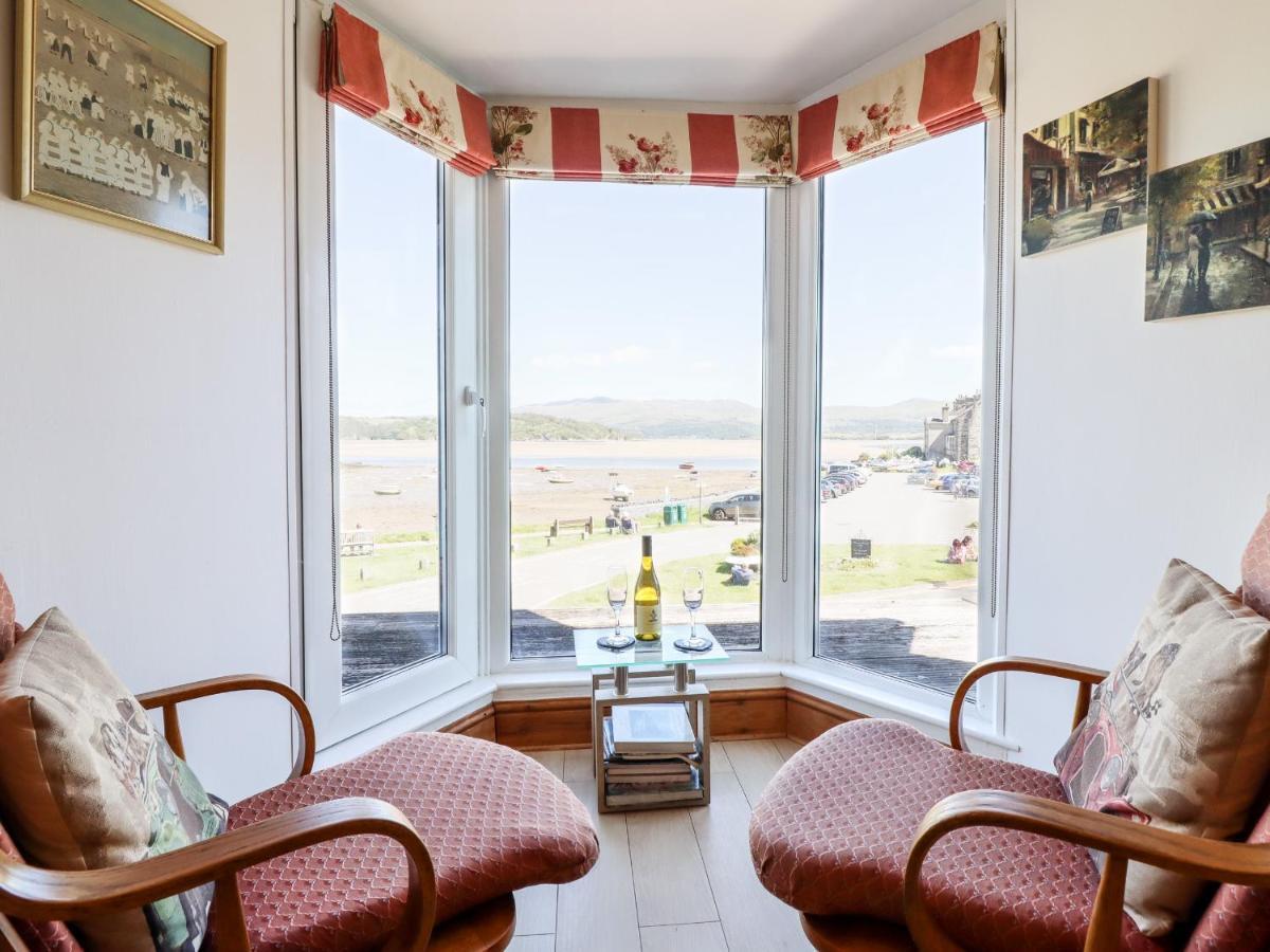Bay View Apartment Porthmadog Buitenkant foto